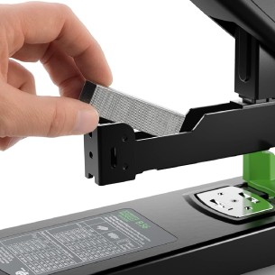 Cucitrice Alta Modello B50 RE - Capacità 140 Fogli - Caricamento a Leva Frontale 2