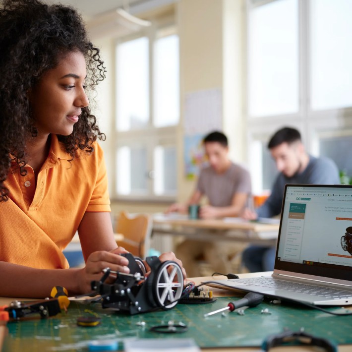 Arduino Engineering Kit Rev2