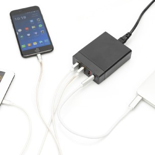 Caricabatterie con 4 porte ( 3x USB-A, 1x USB-C ) -... 2