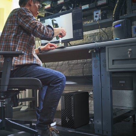 Workstation Desktop - Ideale per CAD - Hp Z1 G1i - Intel Core Ultra7 - Ram 32gb - Ssd 1TB -...