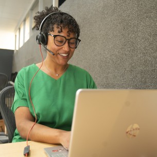 HP Poly Cuffie stereo Poly Blackwire 8225 con connettore...