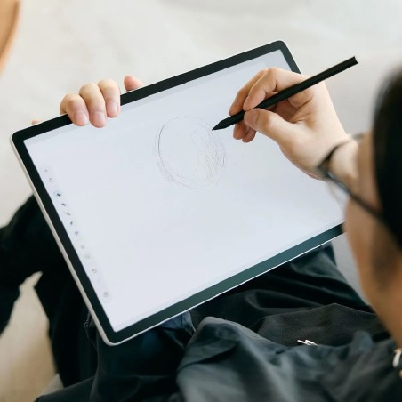 Wacom MovinkPad 14" Oled - Tablet Grafico Android con Penna Wacom Pro Pen 3