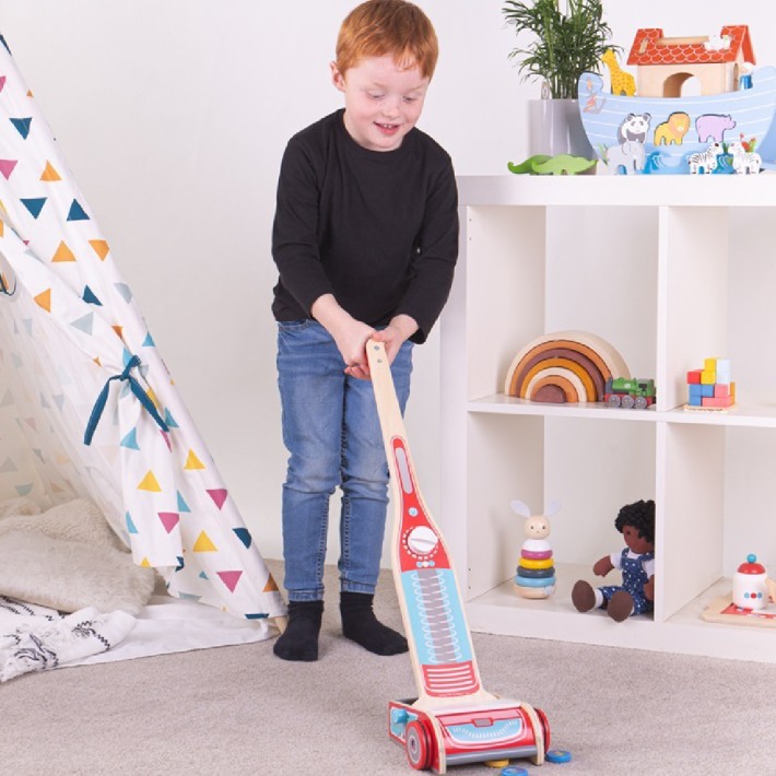 Aspirapolvere in Legno con Dischi Magnetici