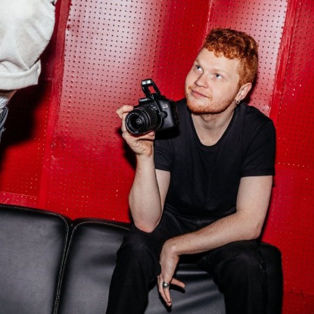 Canon Fotocamera Reflex EOS 2000D + obiettivo EF-S 18-55 MM IS II