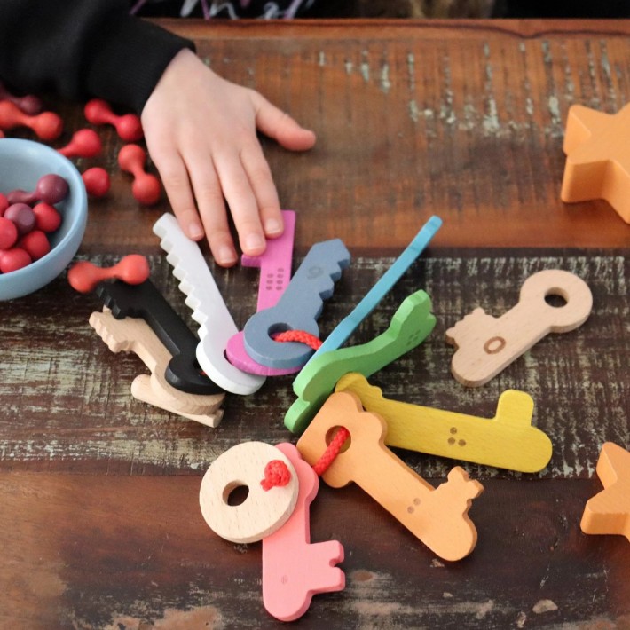 Chiavi Arcobaleno in Legno - Confezione da 11...