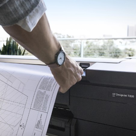 HP Designjet Plotter multifunzione T830 da 24" (A1)
