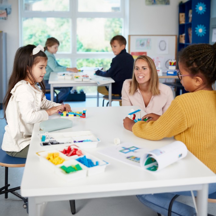 LEGO® Education BricQ Motion Essential - Set...