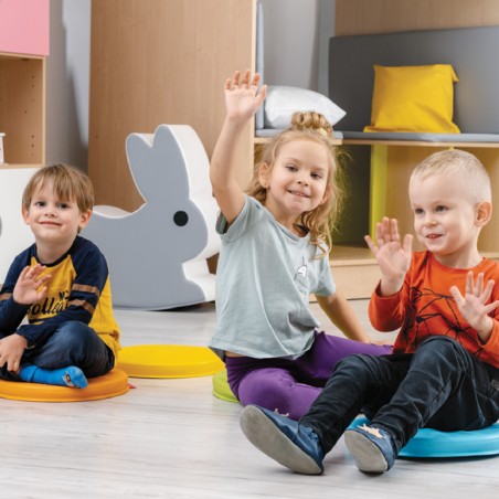 Set 12 Cuscini Rotondi in Tessuto PVC + Piattaforma Mobile in Compensato